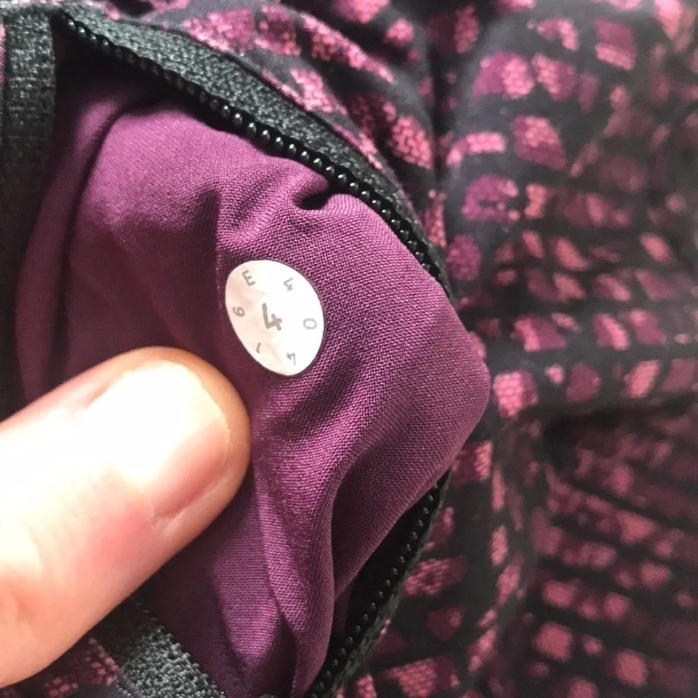 Lululemon Tracker Short IV (4") Shatter Weave - Picture 2 of 9